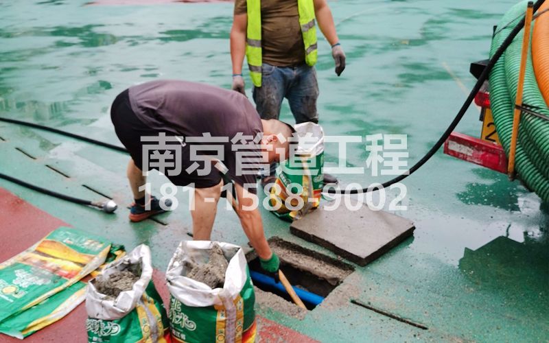 龙潭村管道清淤