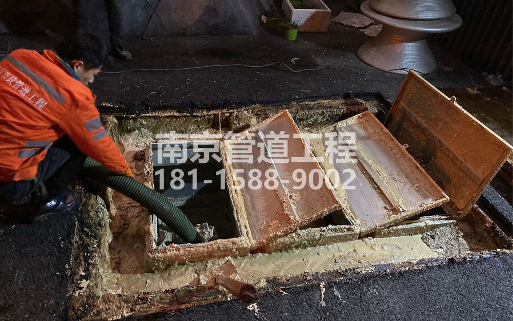 276龙潭村饭店隔油池清理